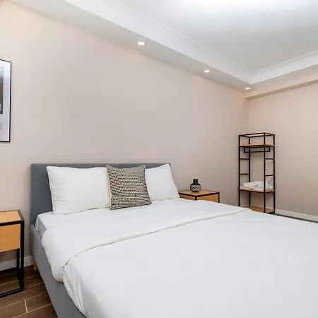 Luxurious With Bosphorus View Apartmán